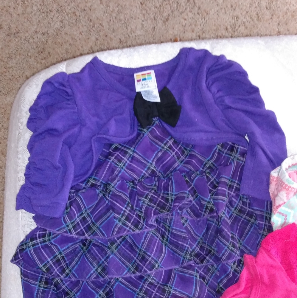 Bundle of girls clothing